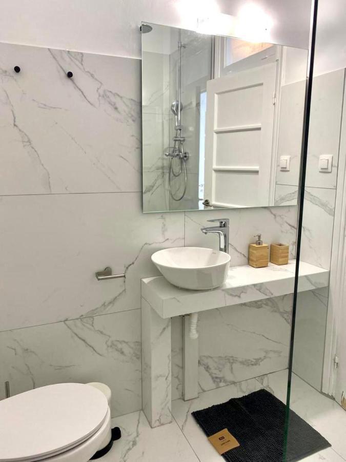 Modern 3Br Maisonette With Garden 10 Min From Acropolis Athens Ngoại thất bức ảnh